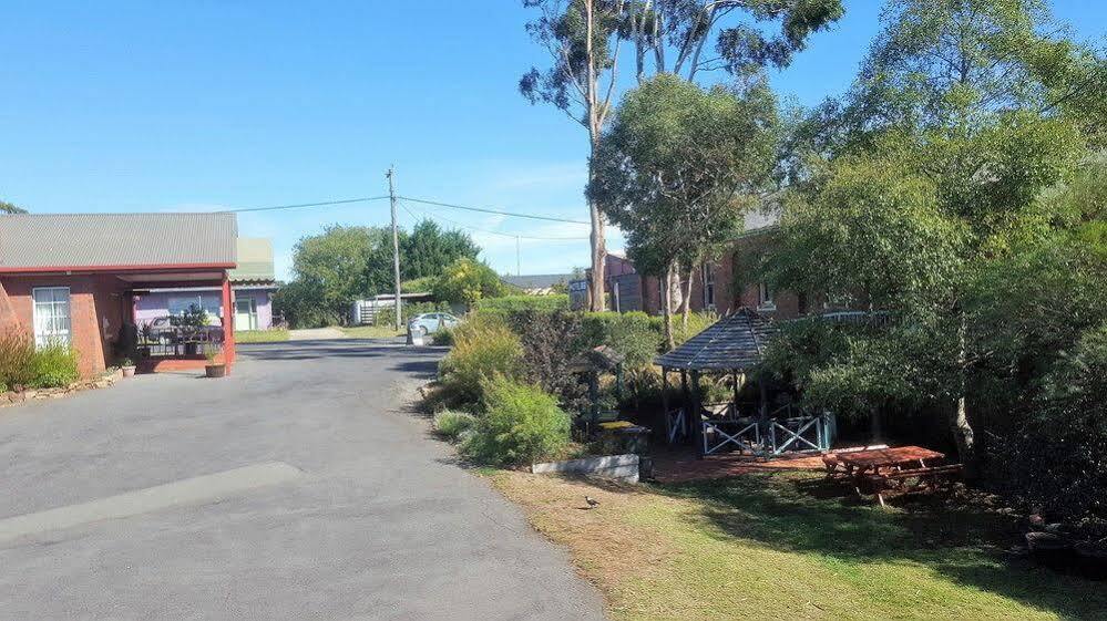 Hepburn Springs Motor Inn Esterno foto